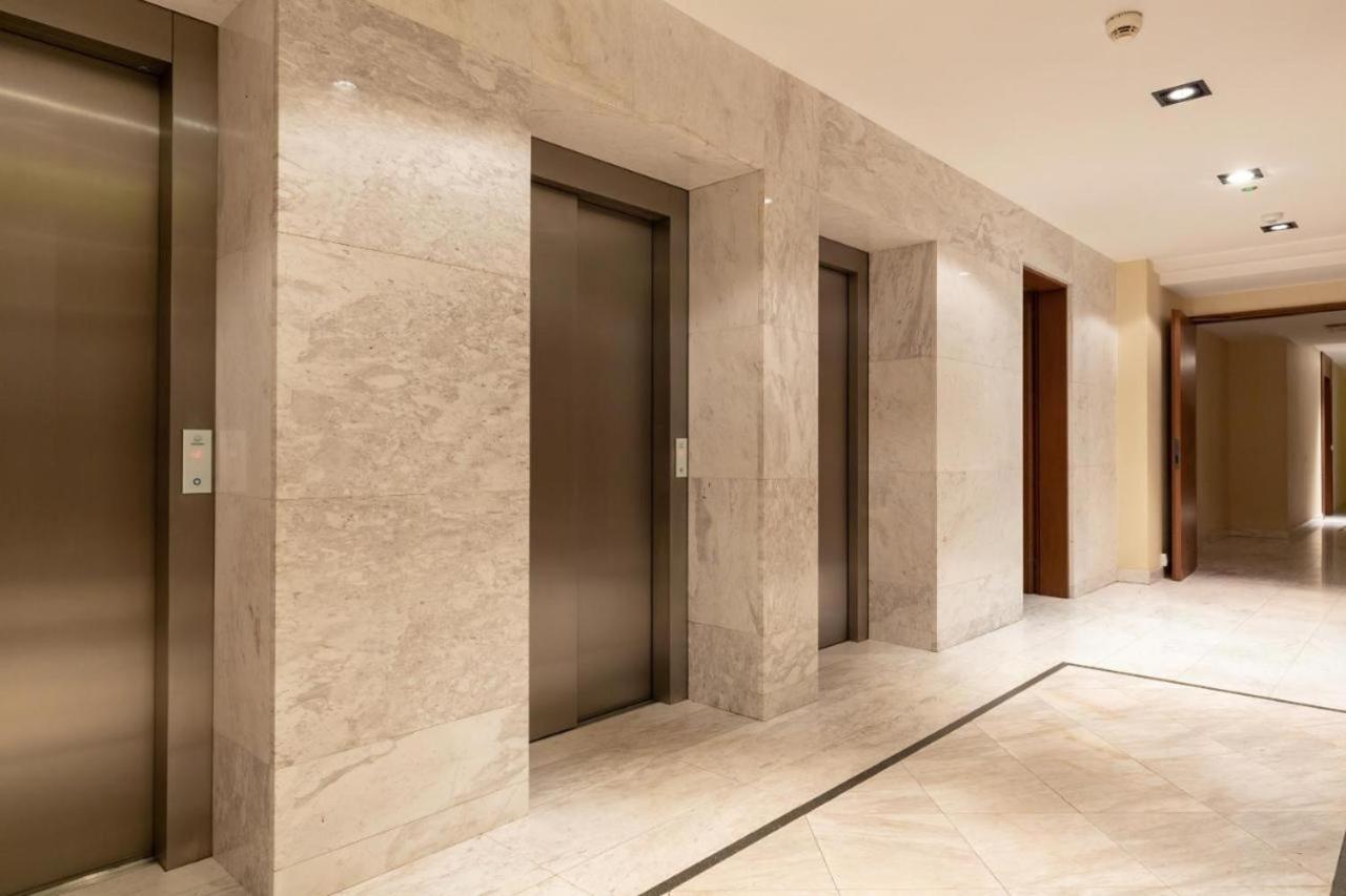 Modern Apartment With Pool Near Golden Terraces Βαρσοβία Εξωτερικό φωτογραφία